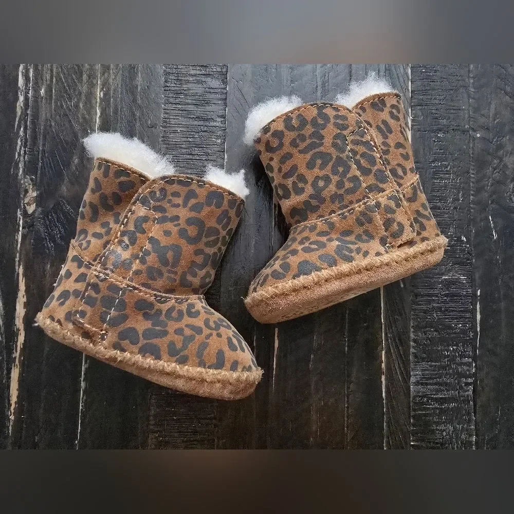 UGG Australia Brown Shearling Lined Booties Size 0/1 Infant Baby Girl